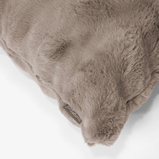 Housse de Coussin 47 x 47cm - Fausse Fourrure à Bulles Vison 02