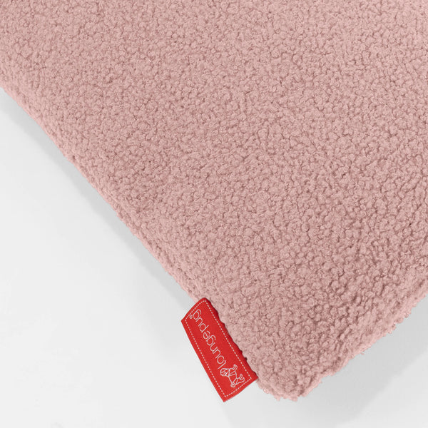 Housse de Coussin 47 x 47cm - Bouclé Rose Fabric Close-up Image