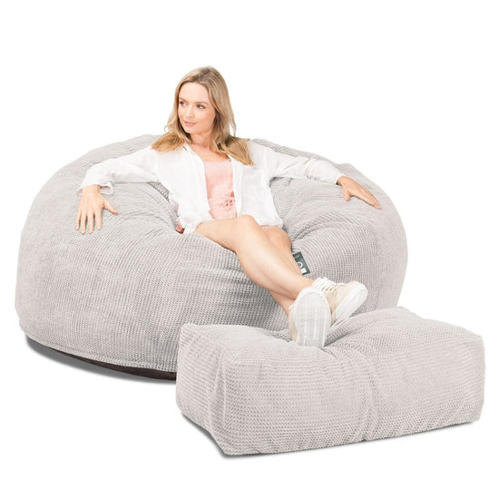 Lounge Pug, CloudSac 1010 XXL, Canapé Pouf Géant XXL à Mémoire de Forme, Gros Pouf Sofa, Pompon Crème