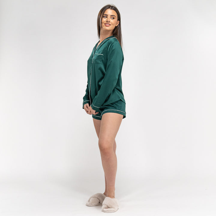 Short de Pyjama en Satin Vert Émeraude pour Femmes 04